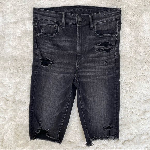 NWOT AEO super hi-rise biker denim shorts washed black distressed Bermuda Size 4 - Picture 2 of 8